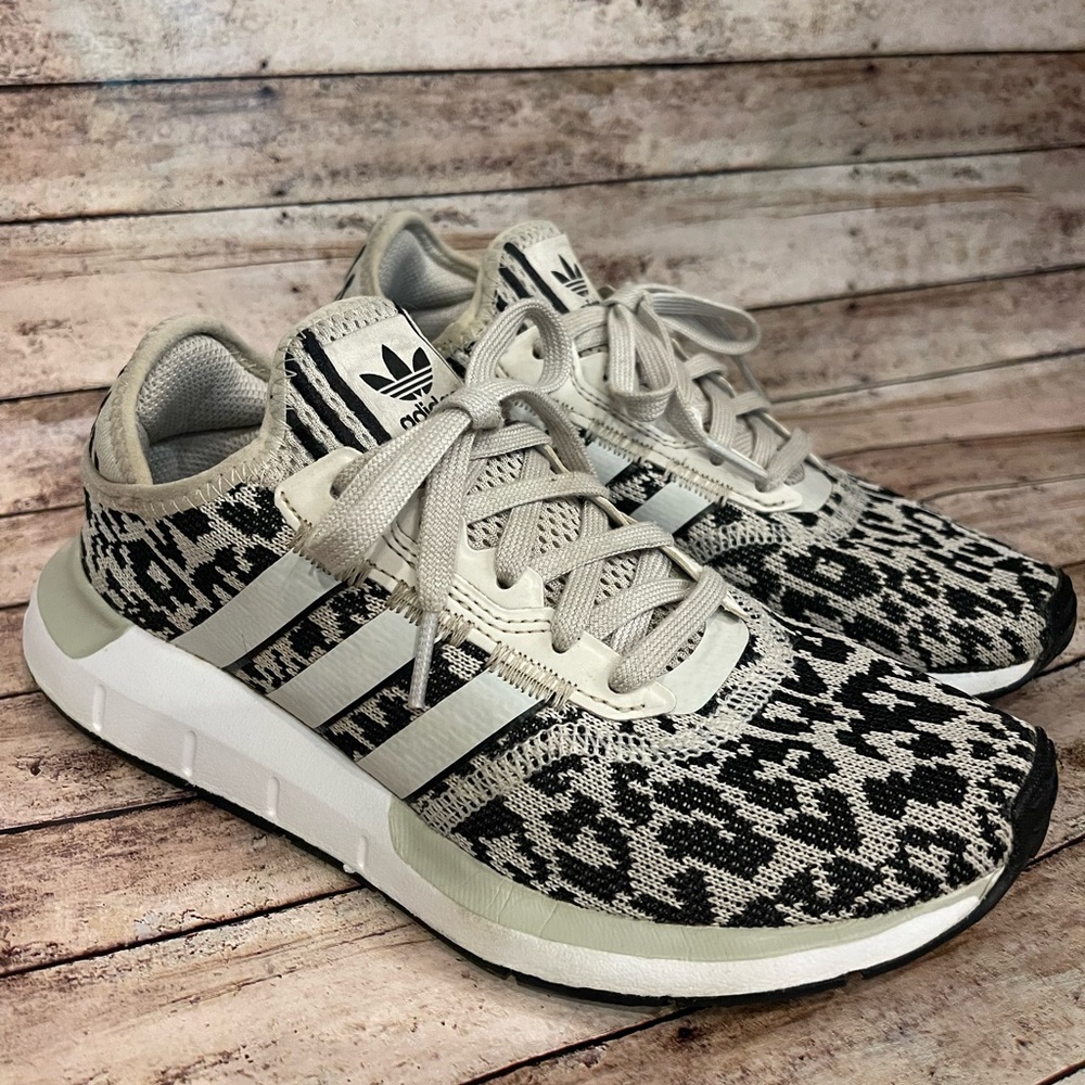Adidas Originals Swift Run Leopard Print Women’s Athletic Shoes Sz 6.5